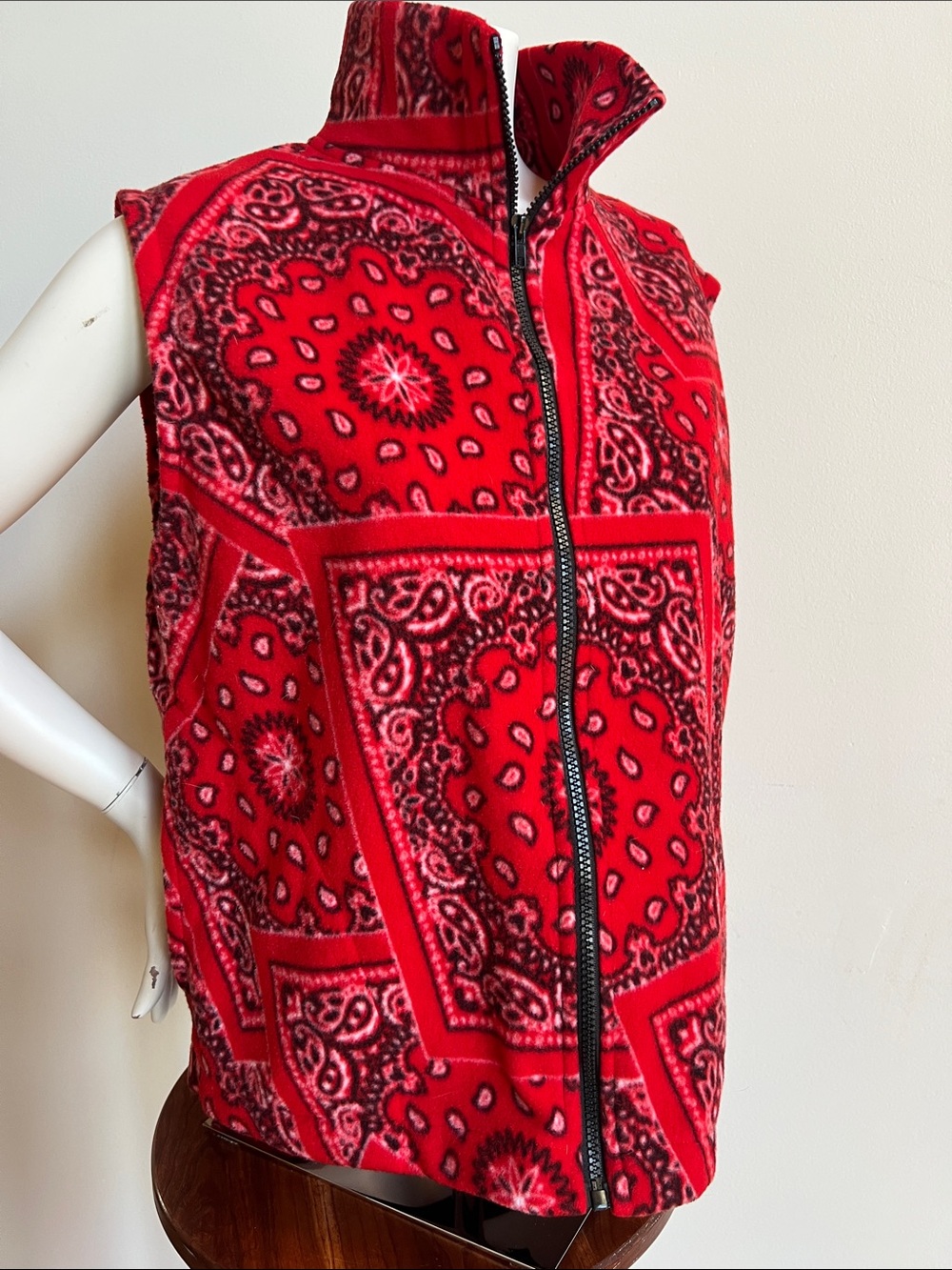 Black Mountain RARE vintage Red Bandana Print Fleece Vest made in the USA
